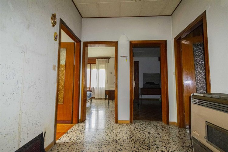 Oltre il Colle Zorzone, porzione di casa con terreno e box auto Oltre il Colle