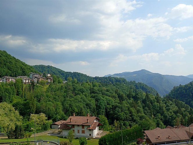 Serina, grazioso monolocale con vista miravalle Serina