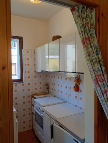 Serina, grazioso trilocale con box auto Serina