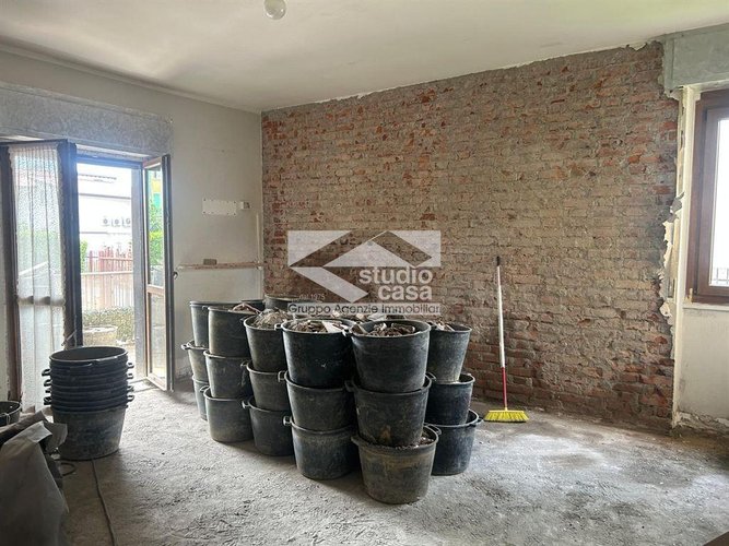 VERDELLO – TRILOCALE COMPLETAMENTE RISTRUTTURATO CON BOX COMPRESO NEL PREZZO! Verdello