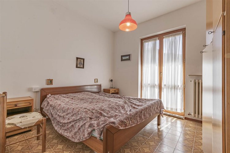 Fuipiano Imagna, in ottimo complesso residenziale, trilocale arredato con cantina e box Fuipiano Valle Imagna