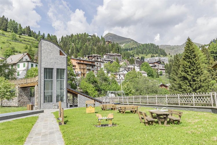 Foppolo, ottimo monolocale luminoso con ski-box Foppolo