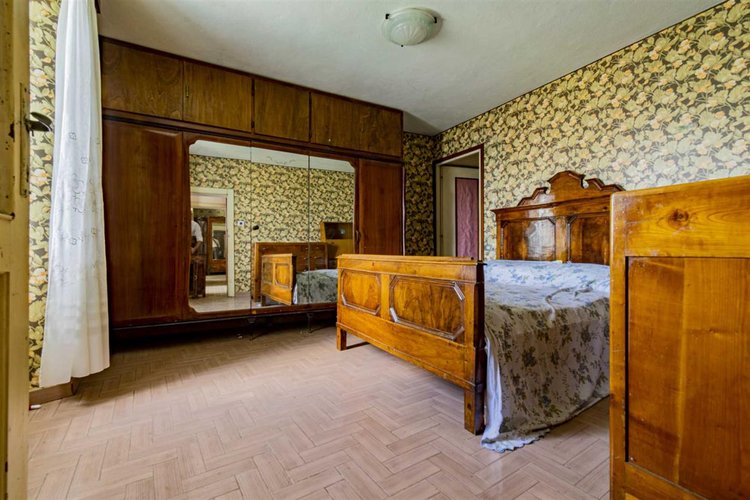 Corna Imagna in posizione fantastica indipendente porzione di casa su tre piani Corna Imagna