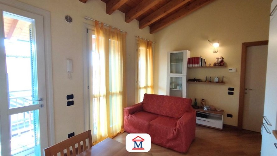Bilocale Azzano San Paolo