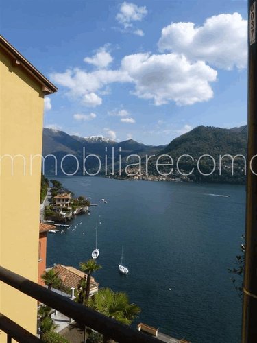MOLTRASIO fronte lago Moltrasio