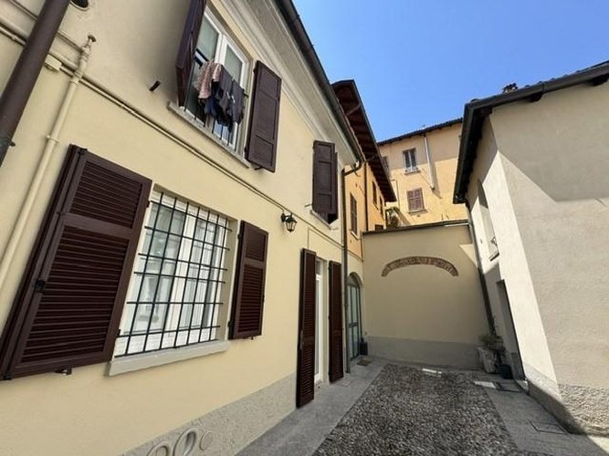 DELIZIOSO BILOCALE - ADIACENZE STAZIONE COMO BORGHI Como