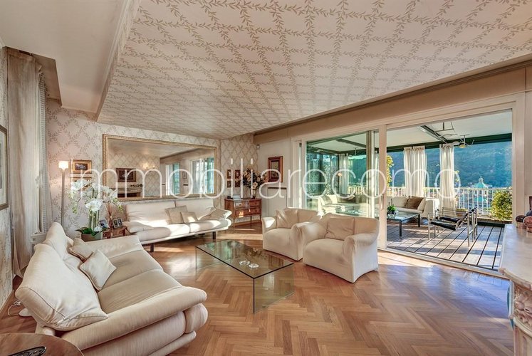 COMO – PENTHOUSE WITH SPECTACULAR CITY AND LAKE VIEWS Como