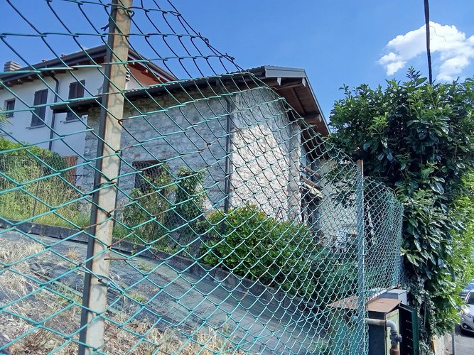 CASA SEMINDIPENDENTE Montorfano