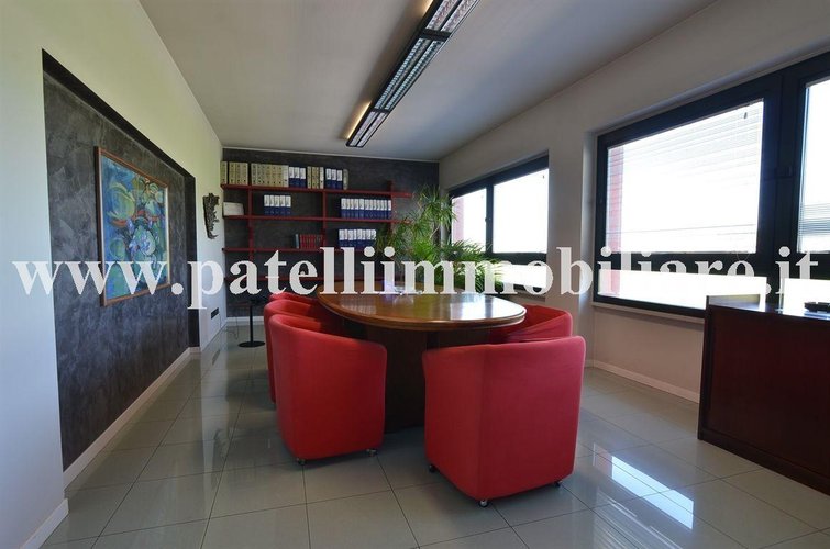UFFICIO 250mq FRAZIONABILE Calusco d'Adda