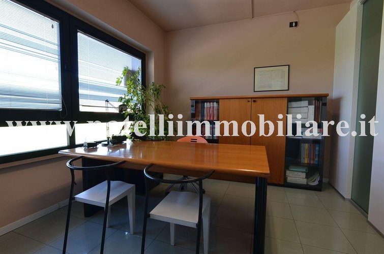 UFFICIO 250mq FRAZIONABILE Calusco d'Adda