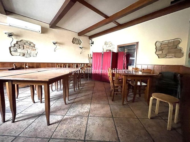 BERGAMO - LONGUELO VENDESI NEGOZIO - RISTORANTE CON CANNA FUMARIA Bergamo