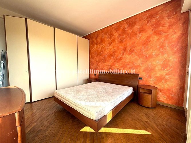 TRILOCALE CON AMPIO TERRAZZO, BOX E CANTINA – BERGAMO Bergamo