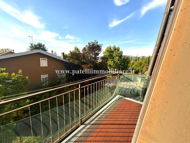 TRILOCALE CON AMPIO TERRAZZO, BOX E CANTINA – BERGAMO Bergamo