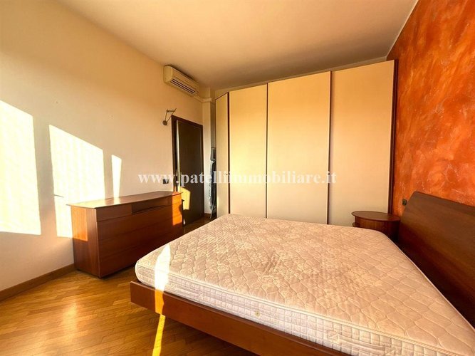TRILOCALE CON AMPIO TERRAZZO, BOX E CANTINA – BERGAMO Bergamo
