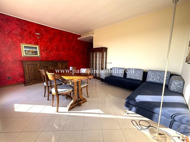 TRILOCALE CON AMPIO TERRAZZO, BOX E CANTINA – BERGAMO Bergamo