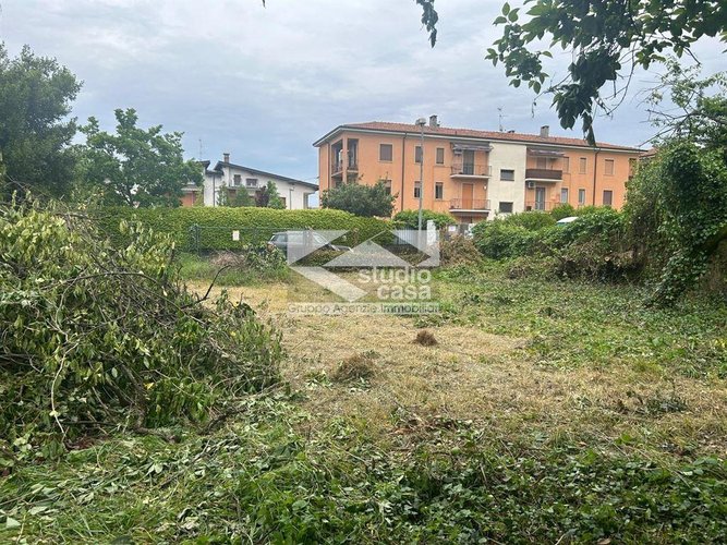 VERDELLO – TERRENO EDIFICABILE IDEALE PER VILLA SINGOLA Verdello