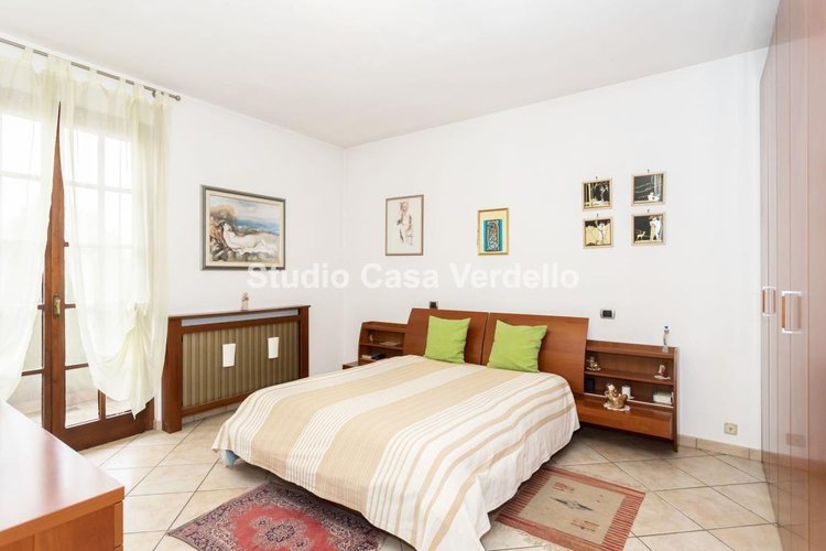 PORZIONE DI VILLA BIFAMILIARE – INDIPENDENZA, ELEGANZA E COMFORT Verdellino