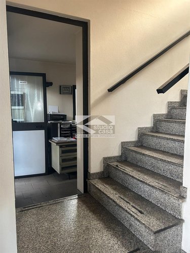CAPANNONE INDUSTRIALE AD ALTA EFFICIENZA ENERGETICA – 2.300 MQ COPERTI – 900 MQ DI AREA ESTERNA – FO Verdello