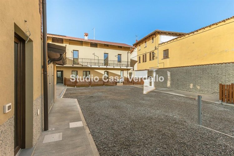 CISERANO – PICCOLA CASA INDIPENDENTE, COMPLETAMENTE RISTRUTTURATA E CON POSTO AUTO PRIVATO!