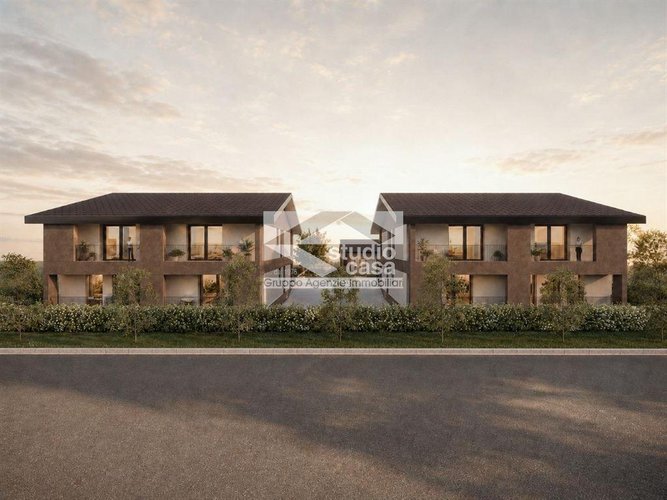 PRIMO ED ULTIMO PIANO – TRILOCALE NUOVO CON BALCONE E PORTICO Verdello