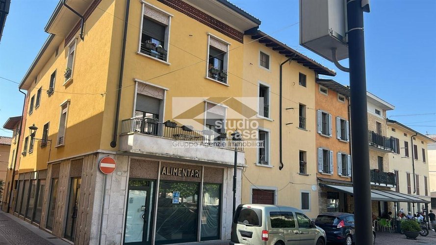 Negozio L: Libero