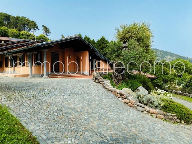 Villa 20 locali - Rif. 117223 San Fermo della Battaglia