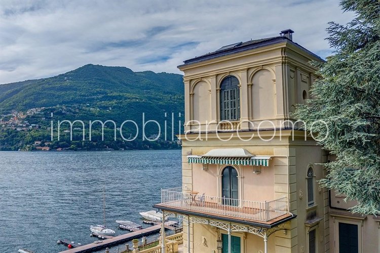 BLEVIO – APARTMENT IN LAKE FRONT HISTORICAL VILLA Blevio
