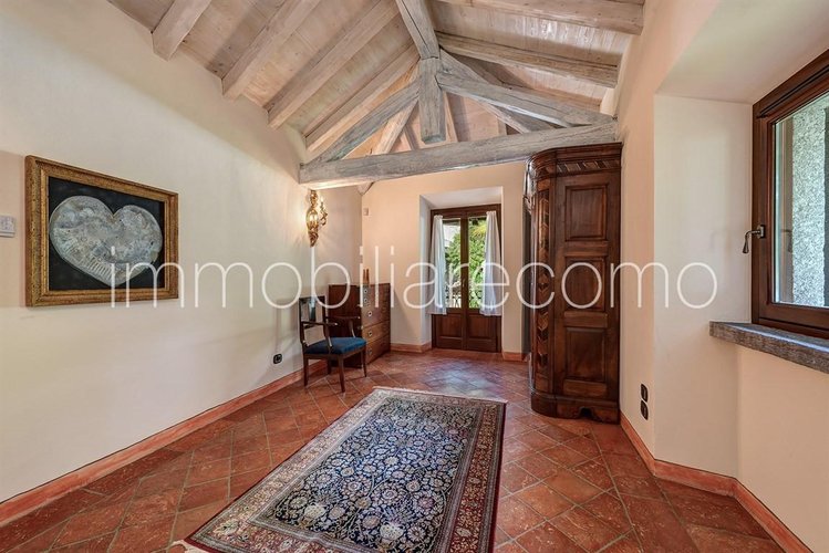 BLEVIO - LAKE FRONT SEMI DETACHED HOUSE Blevio