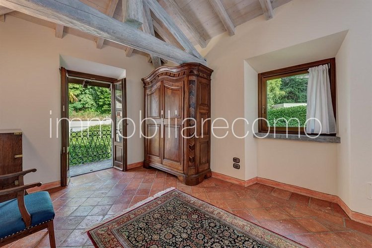 BLEVIO - LAKE FRONT SEMI DETACHED HOUSE Blevio