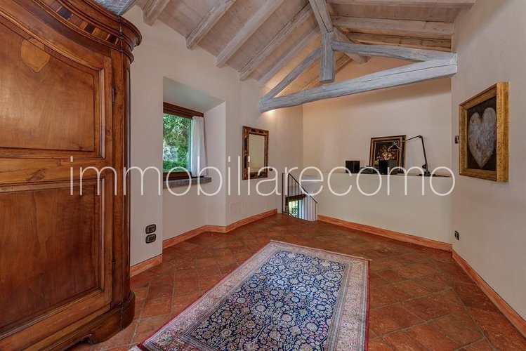 BLEVIO - LAKE FRONT SEMI DETACHED HOUSE Blevio