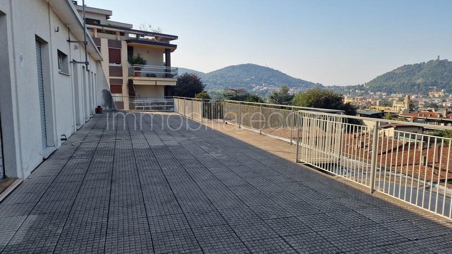 Appartamento 5 locali - Rif. 117240 Como