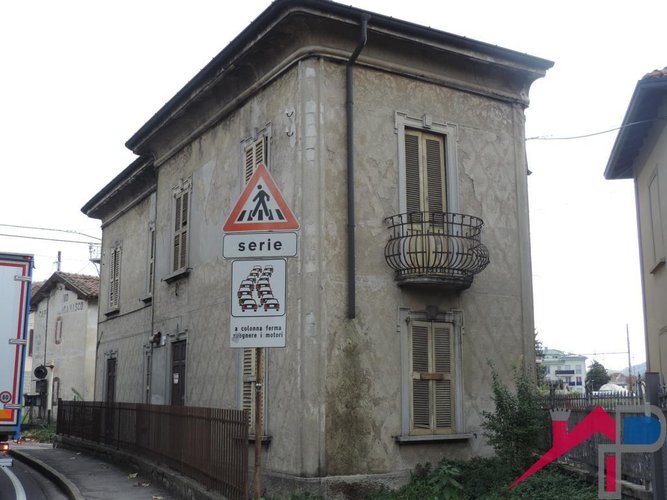 Casa singola da ristrutturare Cisano Bergamasco
