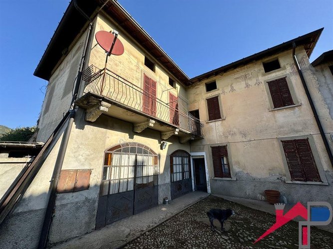 Porzione di casa da riattare Cisano Bergamasco