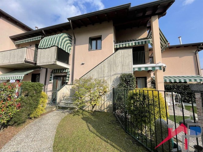 Trilocale con giardino privato Caprino Bergamasco