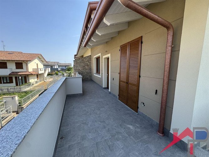 Splendido Quadrilocale di Nuova Costruzione a Bonate Sopra – Primo Piano con Balconi Bonate Sopra