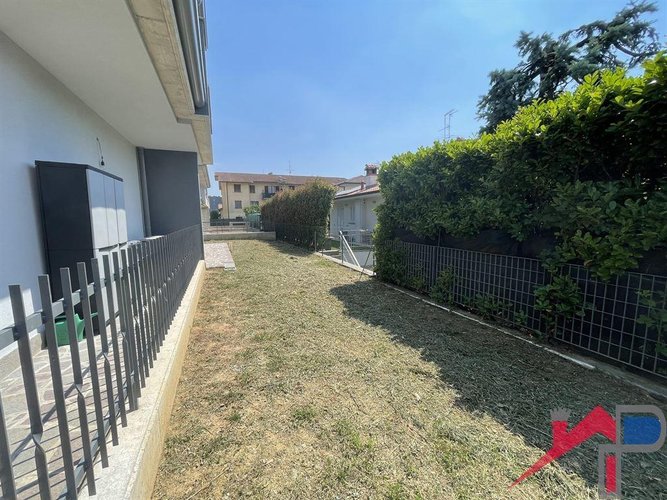 Stupendo Trilocale di nuova costruzione con Balconi e Giardino privato a Terno d' Isola Terno d'Isola