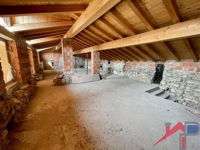 Caprino B.sco - Ampio appartamento al rustico Caprino Bergamasco