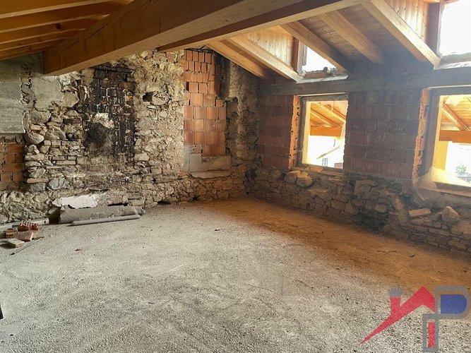 Caprino B.sco - Ampio appartamento al rustico Caprino Bergamasco