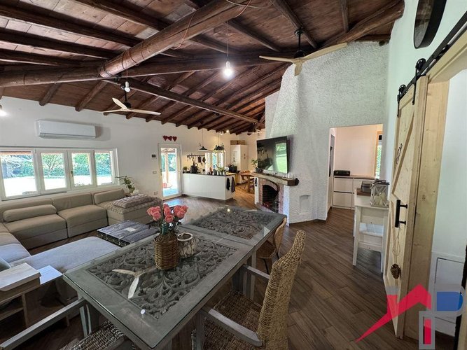 Bellissima Villa Singola Immersa nel Verde Villa d'Adda