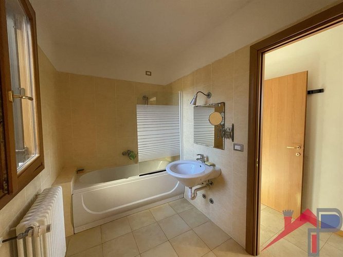 Trilocale in ottimo stato con Giardino Privato Cisano Bergamasco