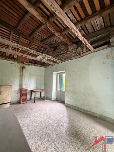 Rustico Indipendente e Panoramico con 3 ettari di Terreno  ad Ambivere Ambivere