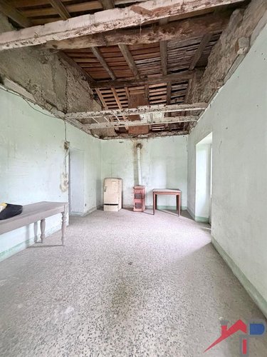 Rustico Indipendente e Panoramico con 3 ettari di Terreno  ad Ambivere Ambivere