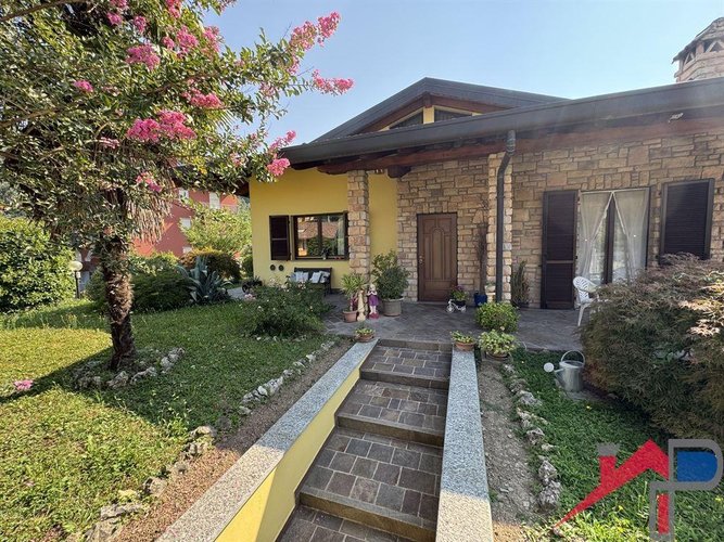 Villa Unifamiliare in via Colombera di Sotto - Cisano B.sco Cisano Bergamasco