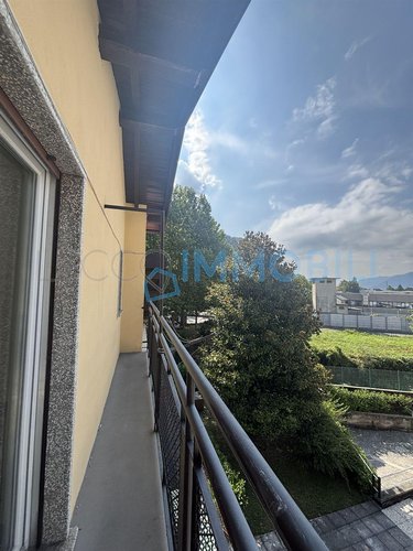 MANSARDA IN VIA TONIO DA BELLEDO Lecco