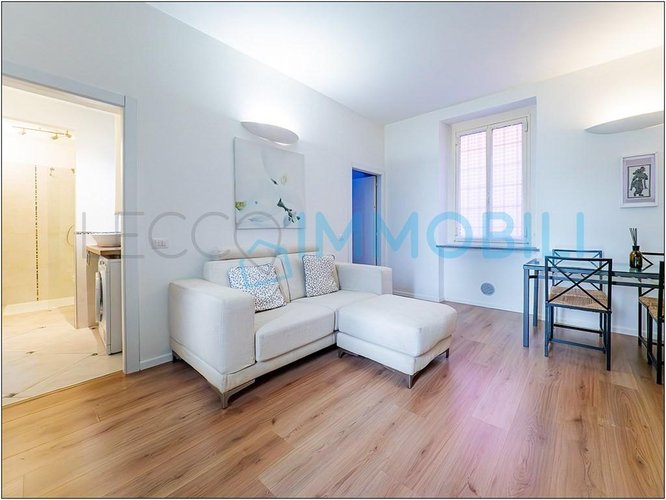 LA CASA IN PIAZZETTA Lecco