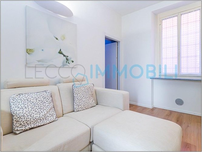 LA CASA IN PIAZZETTA Lecco