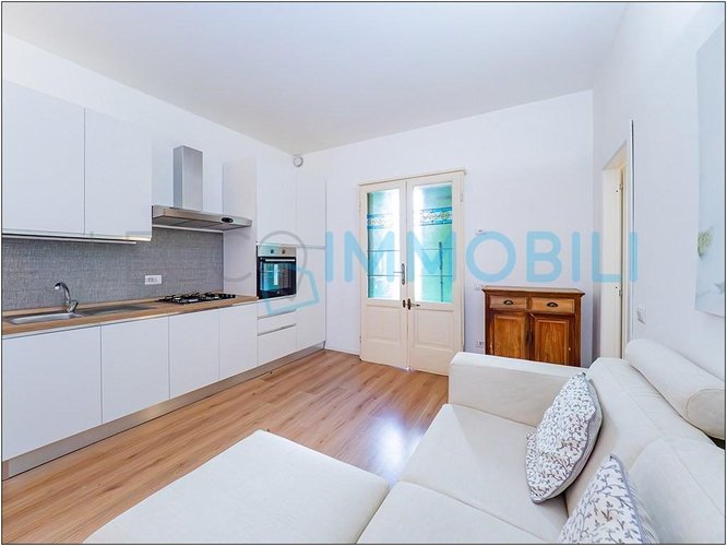 LA CASA IN PIAZZETTA Lecco