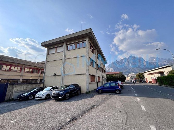 L'UFFICIO VERSATILE Lecco
