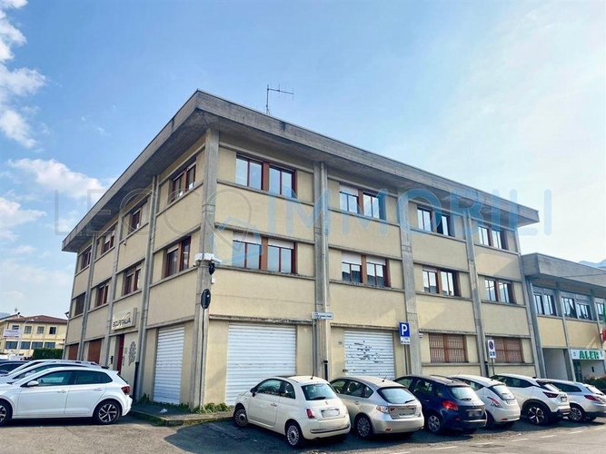 L'UFFICIO VERSATILE Lecco