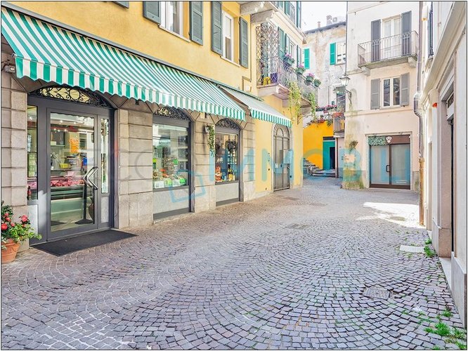 IL NEGOZIO CHE TI RAPPRESENTA Lecco